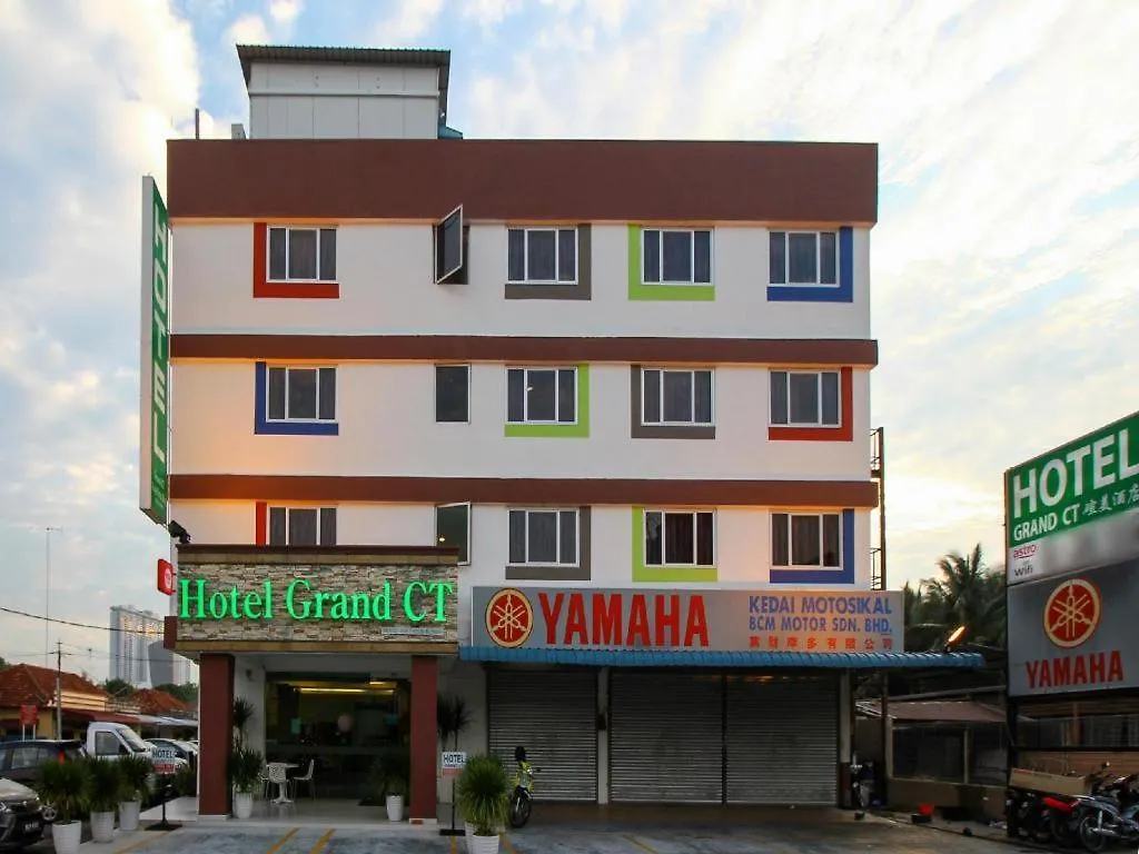 Grand Ct Hotel