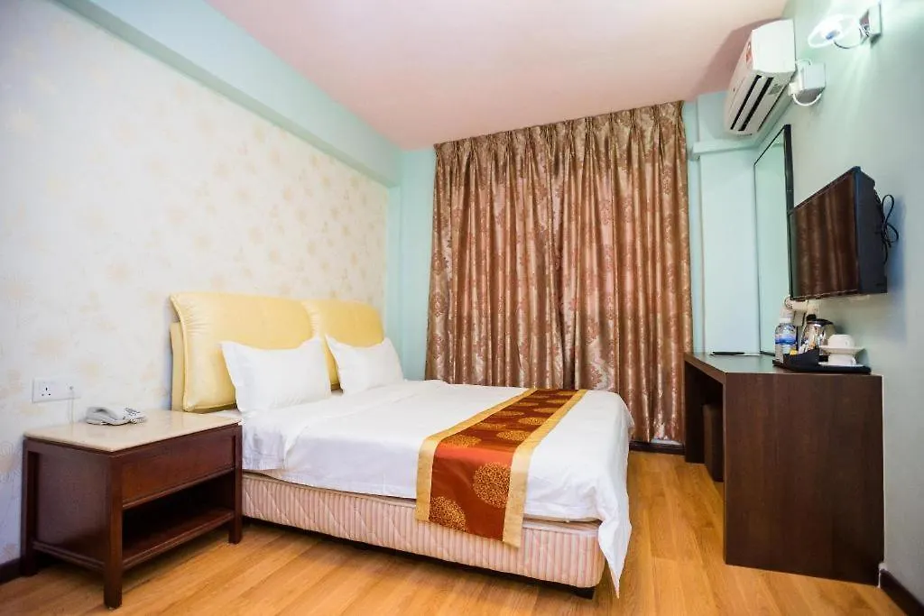 Grand Ct Hotel