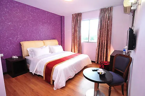Grand Ct Hotel