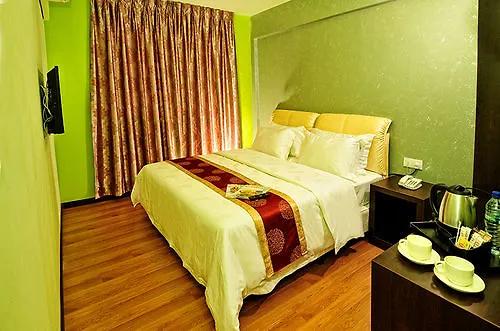 Grand Ct Hotel 2*, Malacca